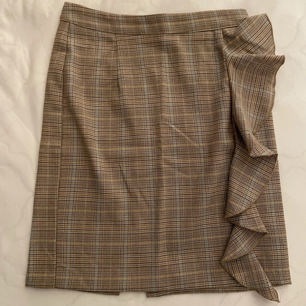 Pencil skirt